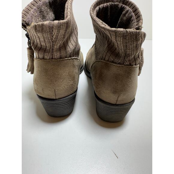B.O.C. Women’s Ankle Heeled Sweater Boots 9 M Beige Side Zip Boho - Picture 5 of 8